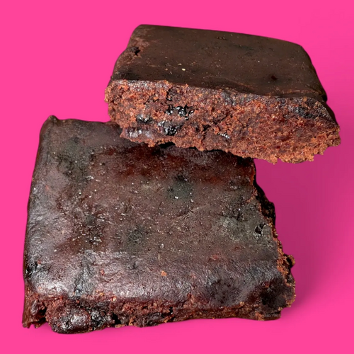 Dark Chocolate Cherry CLAW Bar box